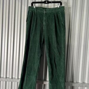 Vintage womans pine green corduroy